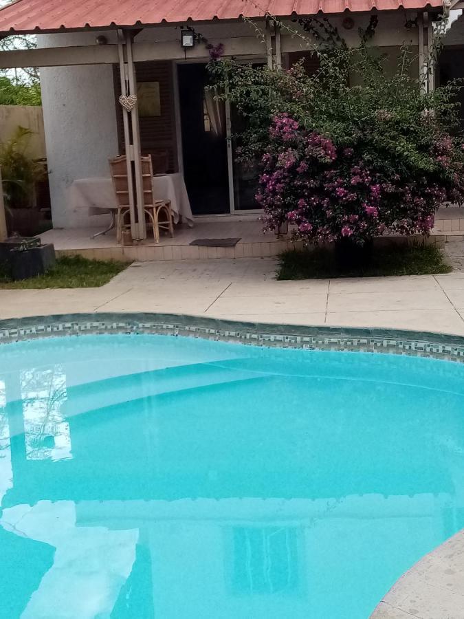 Appartamento Chez Nous Pereybere Beach Esterno foto