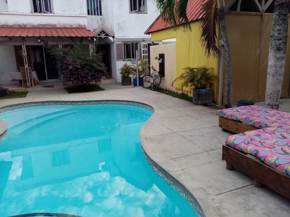 Appartamento Chez Nous Pereybere Beach Esterno foto